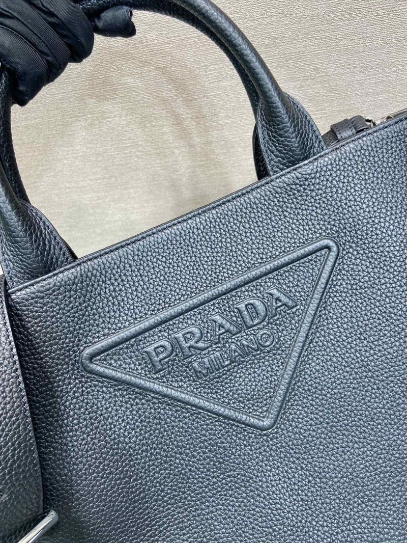 Pra*a tote bags